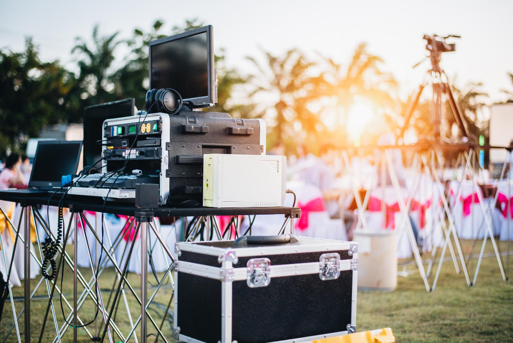 Elevating Outdoor Summer Events with Premier Audio and Video Equipment