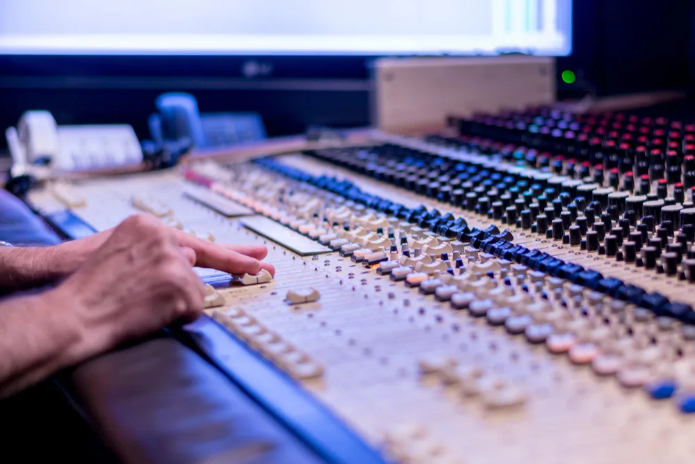 What Is a Sound Reinforcement System? A Guide for Central Florida Homes